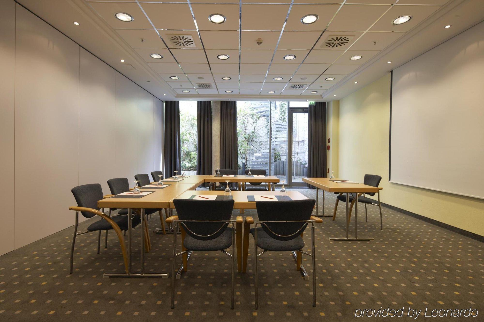 Intercityhotel 4*