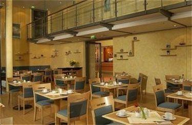 Tribe 4* Düsseldorf